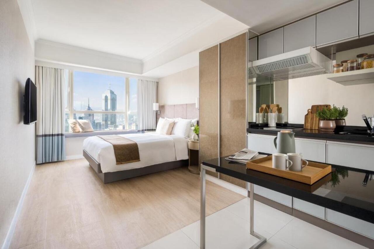 Two MacDonnell Road Aparthotel Hongkong Exteriör bild